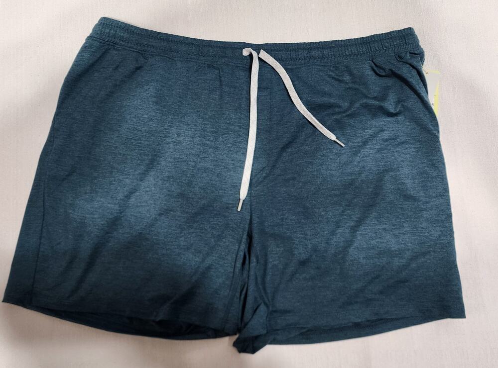 All in motion shorts L18'' x W42'' men's XXL
